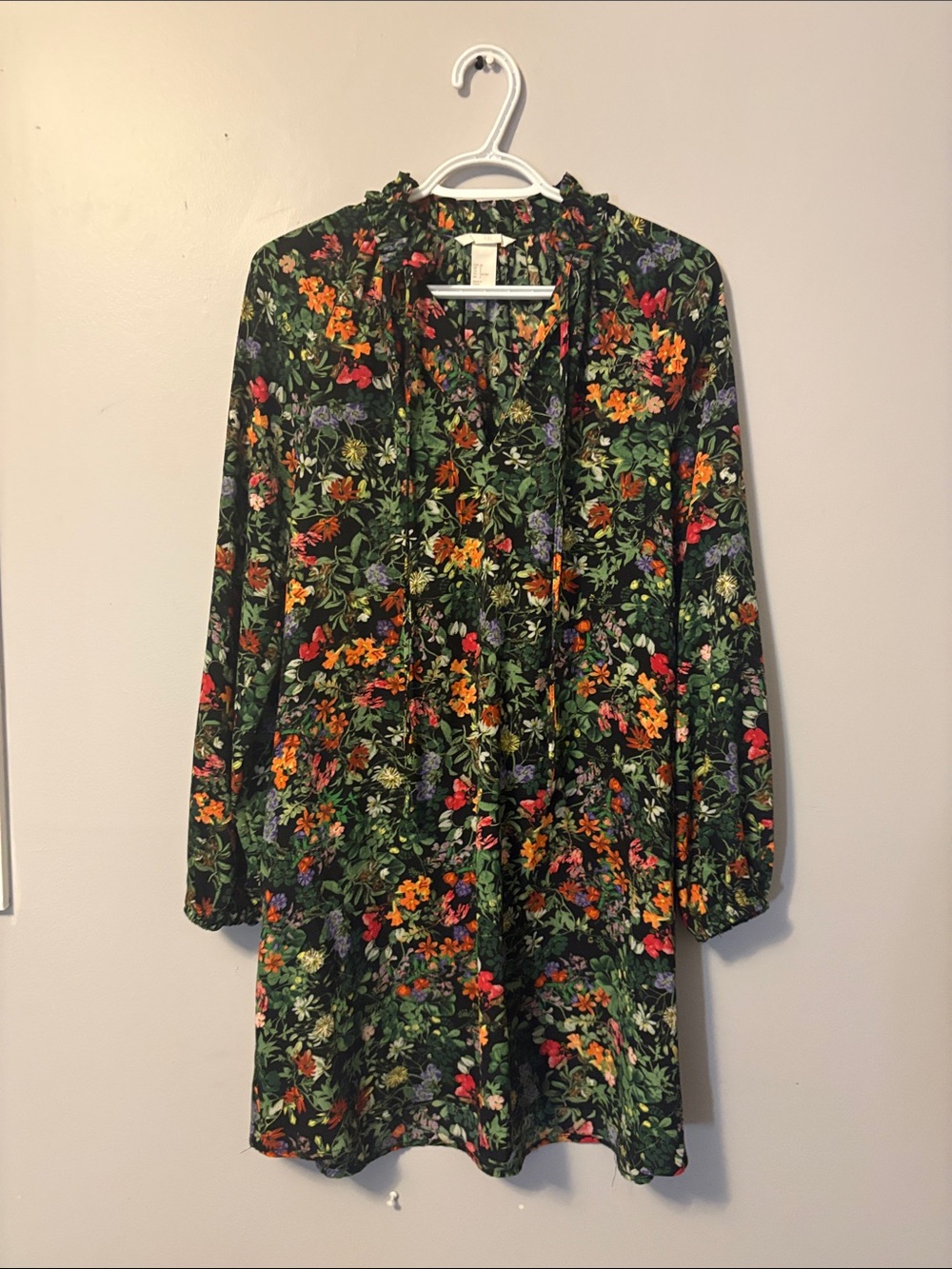 H&M ruffle neck and with tie floral long sleeved dress